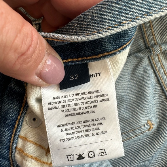 Citizens of Humanity Distressed Barrel Jean 32 - Picture 6 of 8